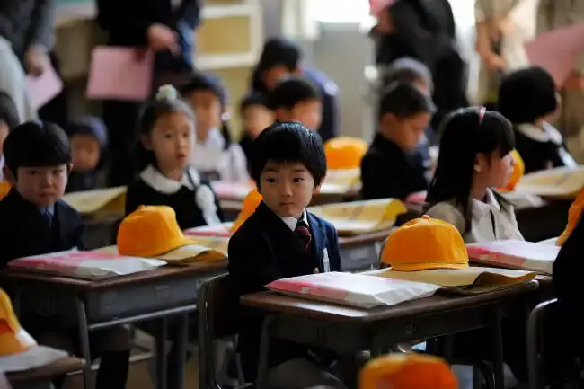 A japán iskolák sajátosságai