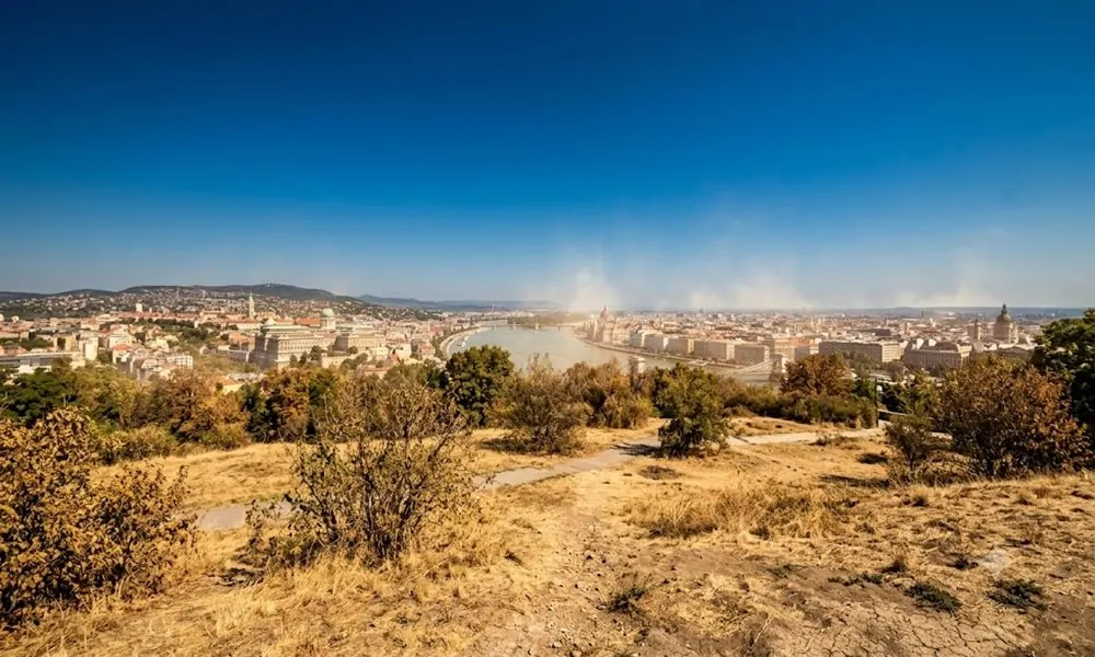 Hőkupola Magyarország felett